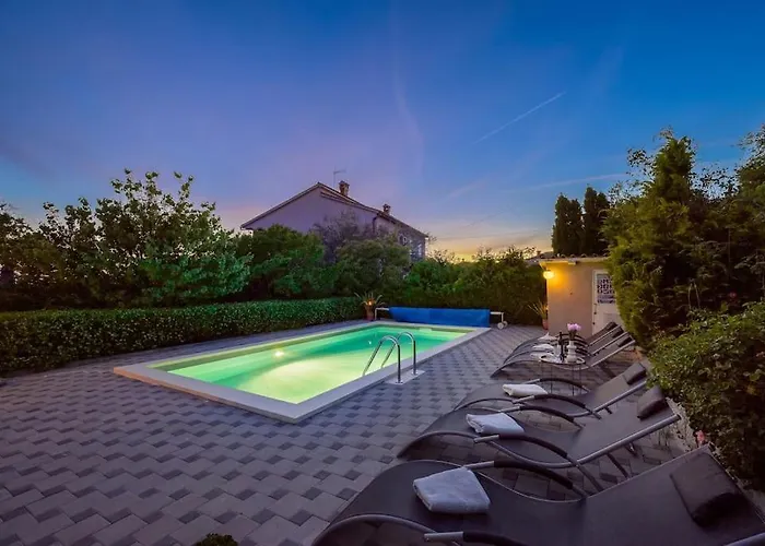 Vila House Ograda By Istrialux *