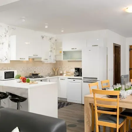 House Ograda By Istrialux