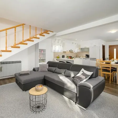 House Ograda By Istrialux