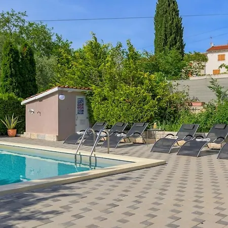 빌라 House Ograda By Istrialux