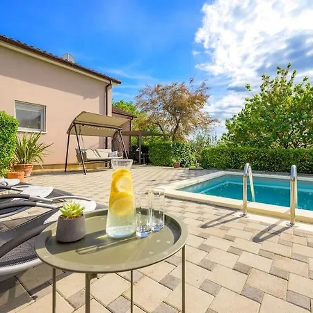 House Ograda By Istrialux 빌라 *